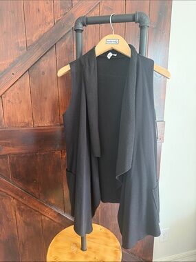 Black Sleeveless Draped Women's Sweater Vest
